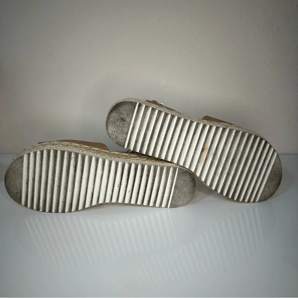 Cushionaire Espadrille Sandals